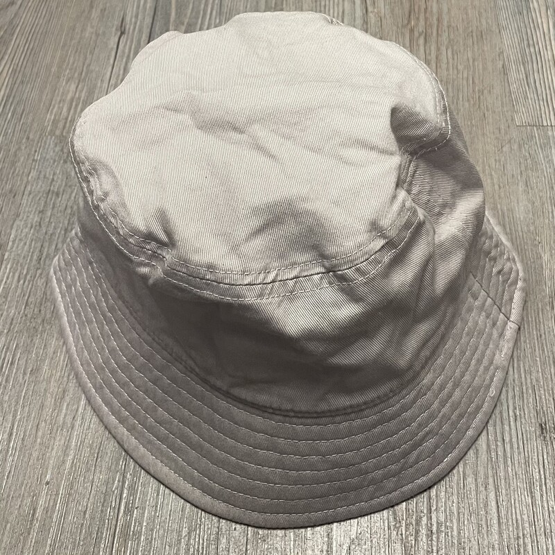H&M Bucket Hat, Beige, Size: Youth
Pre-owned