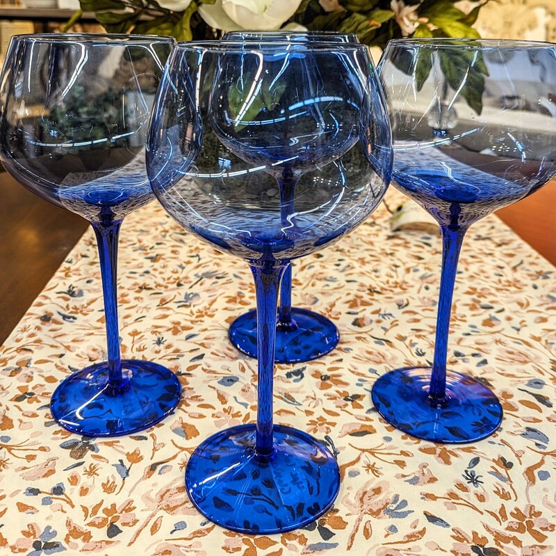 Set of 4 Cobalt Wine Goblets
Blue Size: 5 x 9.5H
Other set of 4 sold separately