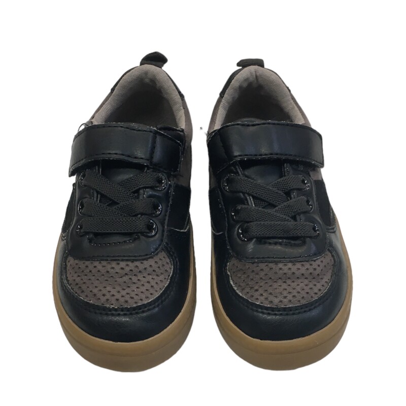 Shoes (Black), Boy, Size: 7

Located at Pipsqueak Resale Boutique inside the Vancouver Mall or online at:

#resalerocks #pipsqueakresale #vancouverwa #portland #reusereducerecycle #fashiononabudget #chooseused #consignment #savemoney #shoplocal #weship #keepusopen #shoplocalonline #resale #resaleboutique #mommyandme #minime #fashion #reseller

All items are photographed prior to being steamed. Cross posted, items are located at #PipsqueakResaleBoutique, payments accepted: cash, paypal & credit cards. Any flaws will be described in the comments. More pictures available with link above. Local pick up available at the #VancouverMall, tax will be added (not included in price), shipping available (not included in price, *Clothing, shoes, books & DVDs for $6.99; please contact regarding shipment of toys or other larger items), item can be placed on hold with communication, message with any questions. Join Pipsqueak Resale - Online to see all the new items! Follow us on IG @pipsqueakresale & Thanks for looking! Due to the nature of consignment, any known flaws will be described; ALL SHIPPED SALES ARE FINAL. All items are currently located inside Pipsqueak Resale Boutique as a store front items purchased on location before items are prepared for shipment will be refunded.
