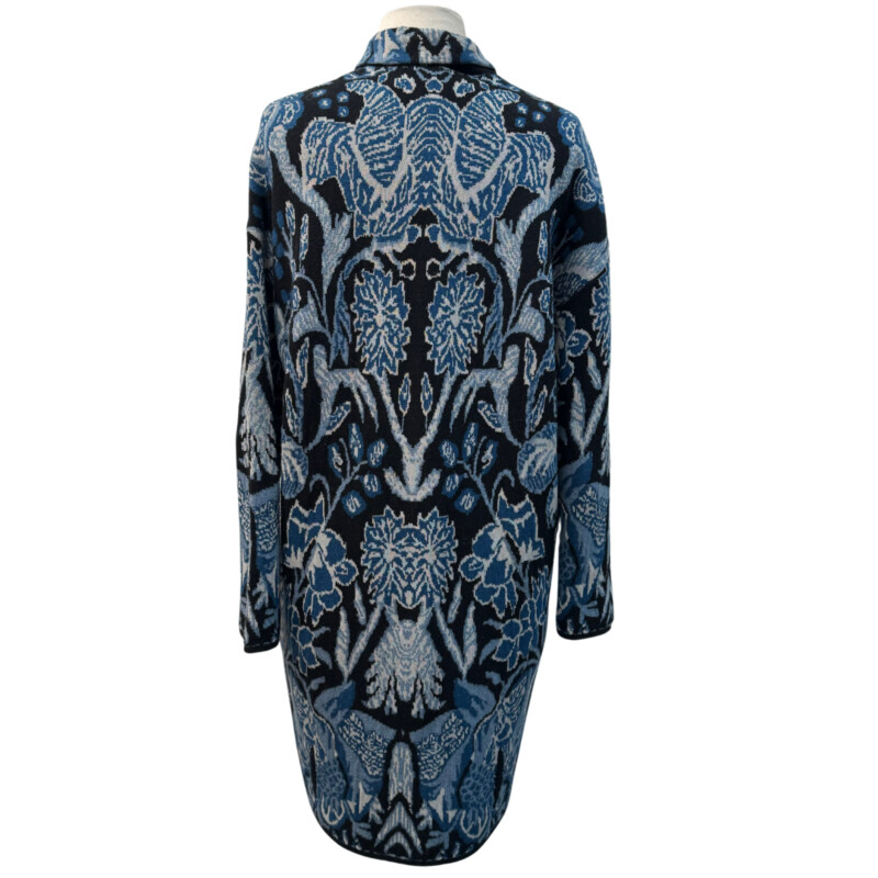 J Jill Long Cardigan
Wool Blend
Beautiful Tapesty Knit
Blues, Black, and White
Size: XS