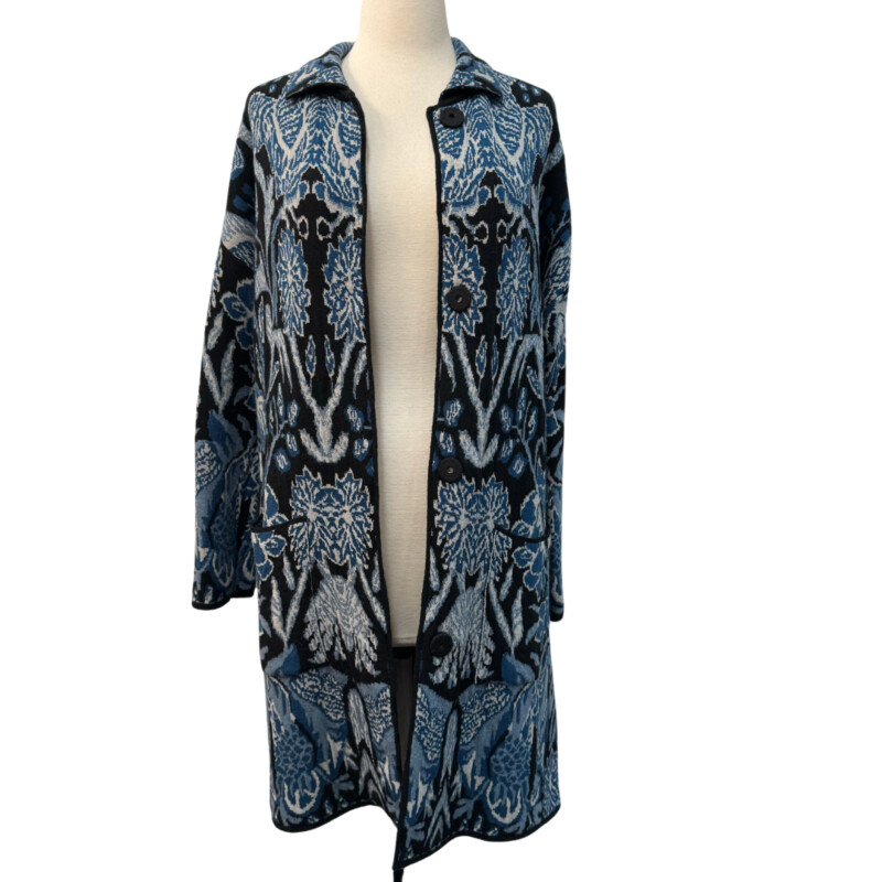 J Jill Long Cardigan<br />
Wool Blend<br />
Beautiful Tapesty Knit<br />
Blues, Black, and White<br />
Size: XS
