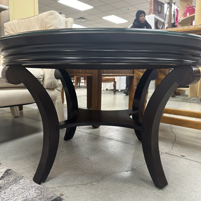 Round Bombay Coffee Table, Glass Top<br />
Size: 36x20
