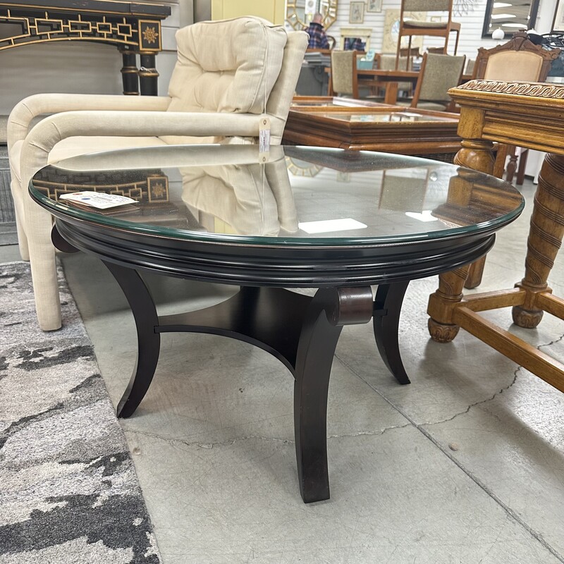 Round Bombay Coffee Table, Glass Top
Size: 36x20