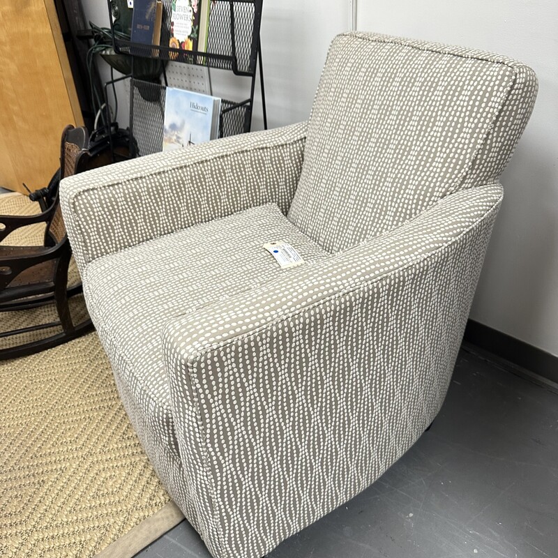 Havertys Upholstered. Arm Chair, Cream