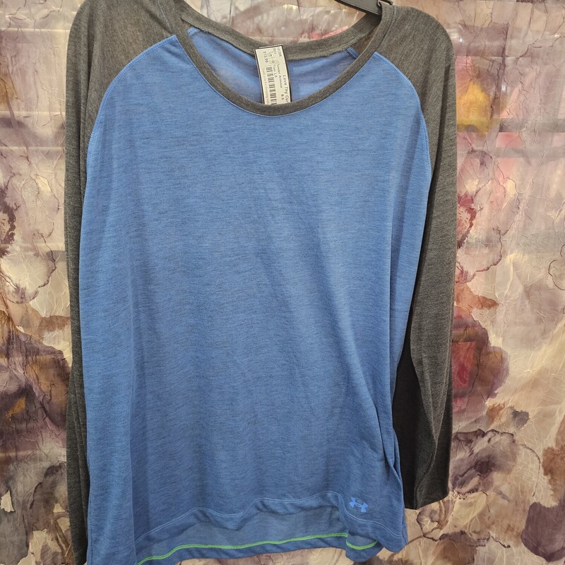 Long sleeve tee in blue and grey.