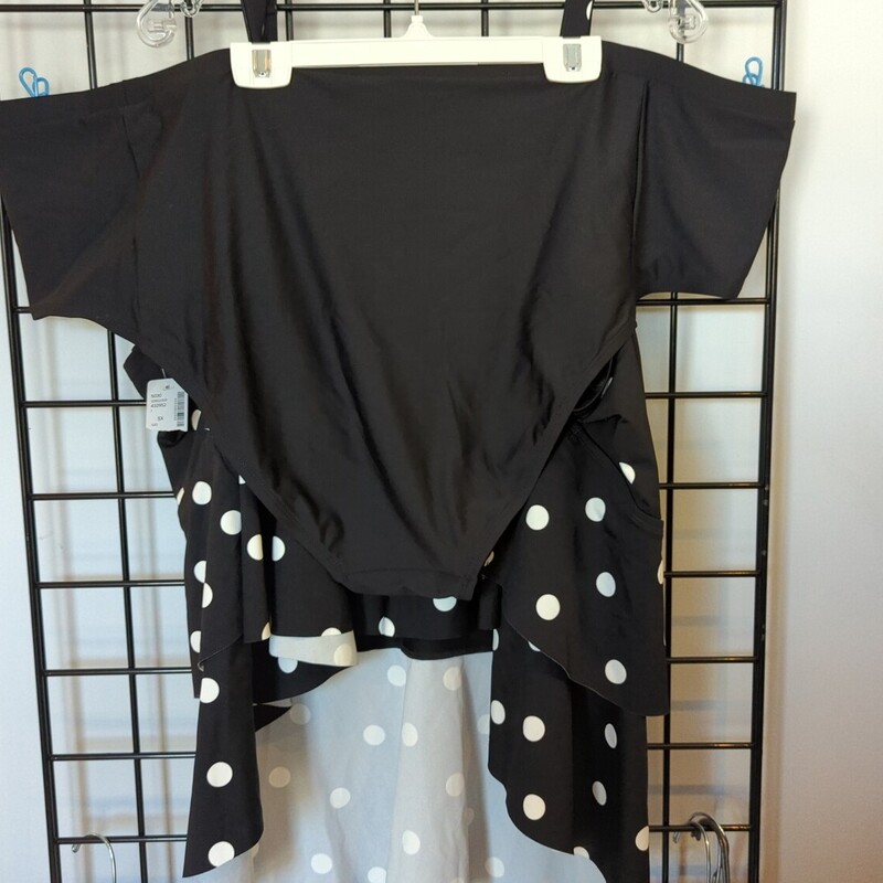 2 Piece Swim Tank And Bottoms, Polkadot, Size: 5X<br />
NWT