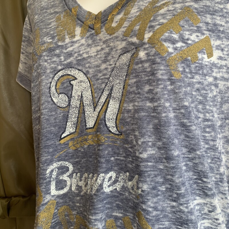 TouchMilwaukeeBrewersShir, Gray, Size: Large<br />
All Sales Are Final<br />
No Returns<br />
<br />
Pick Up In Store Within 7 Days Of Purchase<br />
Or<br />
Have It Shipped<br />
<br />
Thanks For Shopping With Us:-)