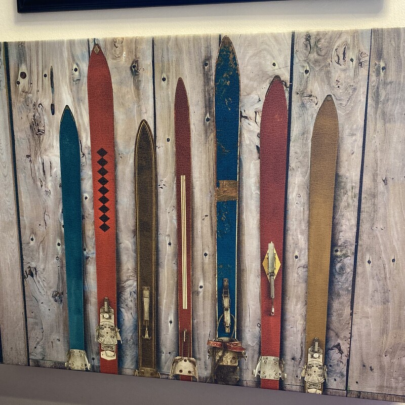 Vintage Skis

Size: 28Lx22W