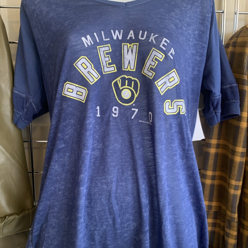Brewers Vneck Tee, Navy, Size: L
All Sales Are Final
No Returns

Pick Up In Store Within 7 Days Of Purchase
Or
Have It Shipped

Thanks For Shopping With Us:-)