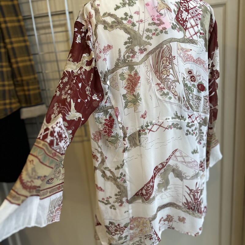Citron Santa Monica Kimono, Ivory /Maroon, Size: Medium<br />
<br />
All Sales Are Final<br />
No Returns<br />
<br />
Pick Up In Store Within 7 Days of Purchase<br />
Or<br />
Shipping Is Available<br />
<br />
Thanks for shopping with us :-)