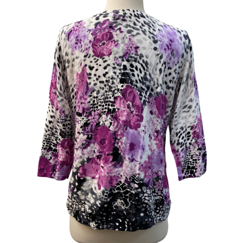 New Christopher & Banks Cardigan
Floral and Abstract Dot Pattern
100% Cotton
Colors: Purple, White, and Black
Size: Petite Medium