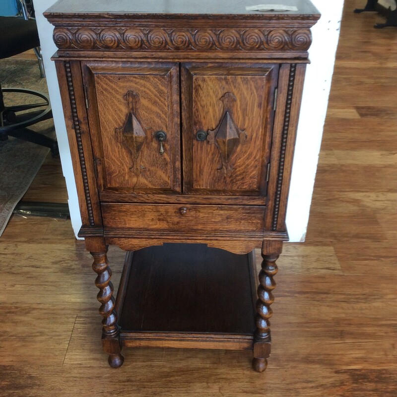 Beautiful carved Antique Oak Phono Cabinet.  Size: 17x20x35