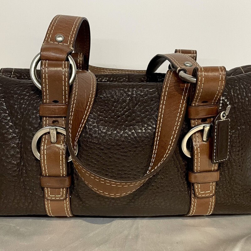 Coach Chelsea Pebbled Leather Satchel
Brown
Size: 13 x 8H