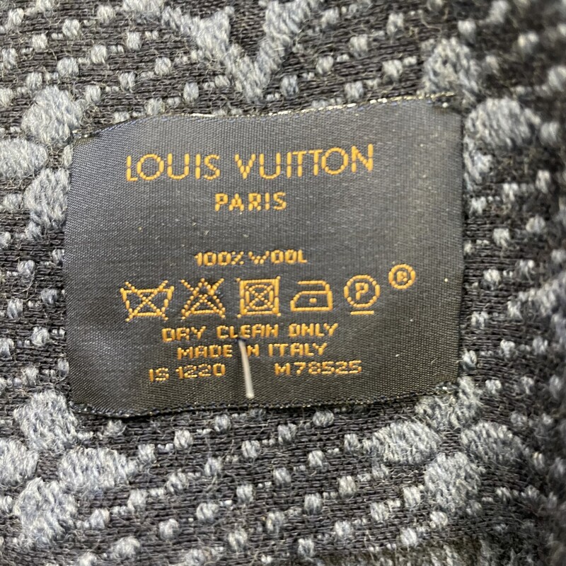 LOUIS VUITTON Wool Monogram Classic Scarf in Navy Blue. This scarf is crafted of 100% wool in navy blue. The scarf features the traditional monogram print and fringe edges<br />
<br />
Length: 72.00 in<br />
Height: 18.00 in