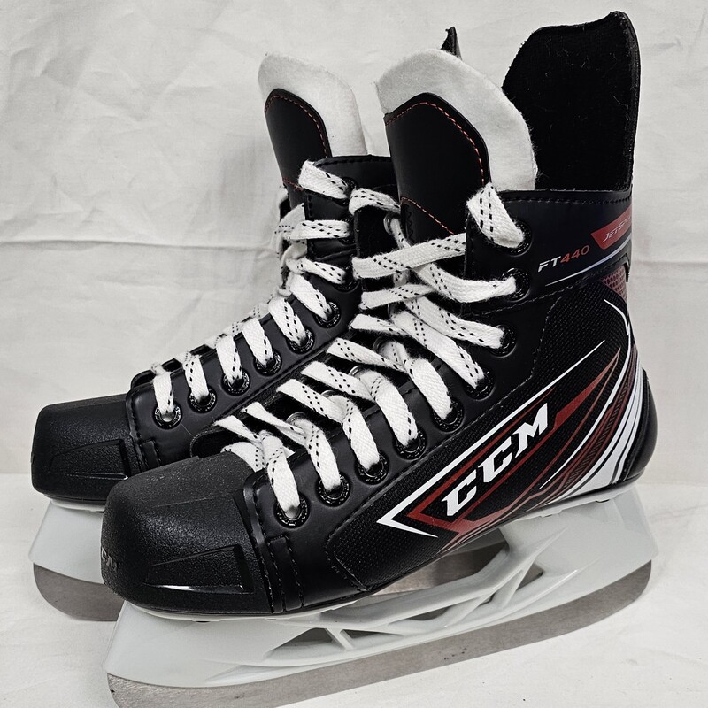 Like New CCM Jetspeed FT440 Hockey Skates, Size: 3