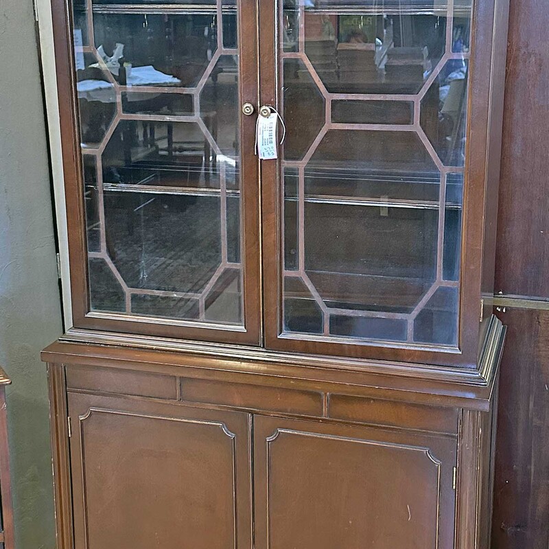 Mahogany China Cabinet
70 In Tall x 15 In Deep x 32.5 In Wide