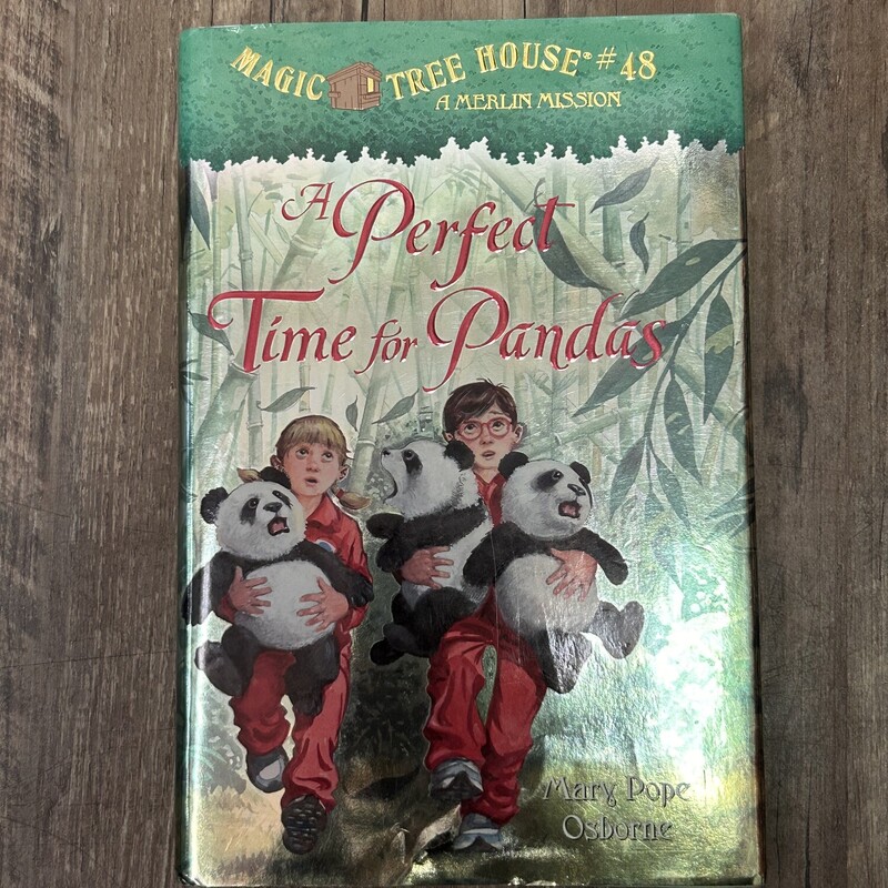 MagicTreeHouse: Pandas, Green, Size: Book
