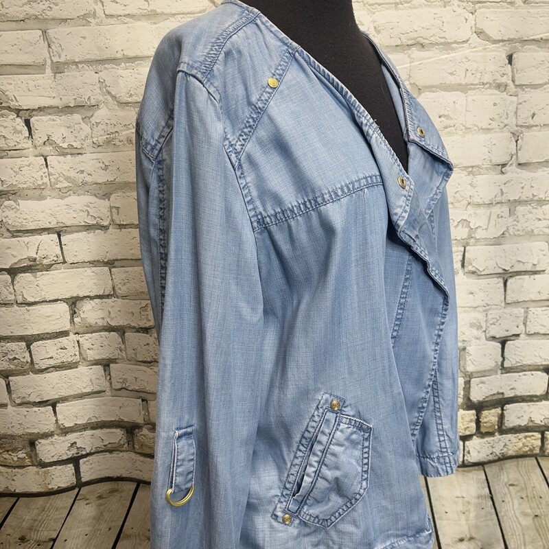 Chicos, Chambray, Size: 2