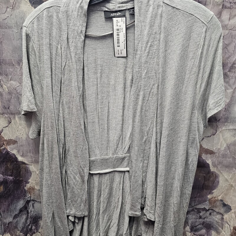 Short sleeve knit shrug in grey