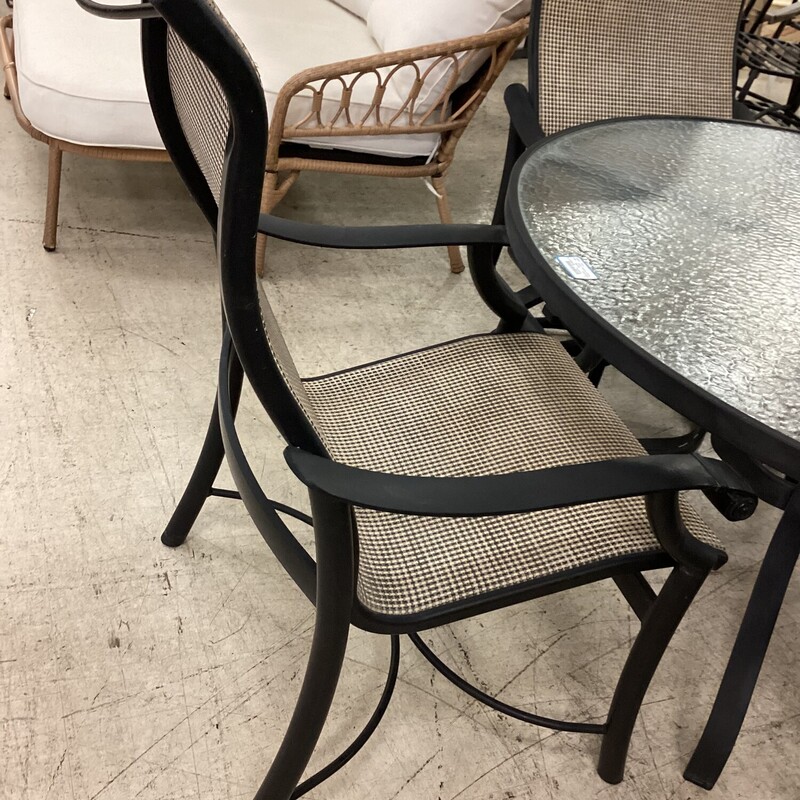 Glass Table+4 Chairs, Blk Mtl, Trepitone
2 chairs swivel
48in wide x 48in deep x 27in tall