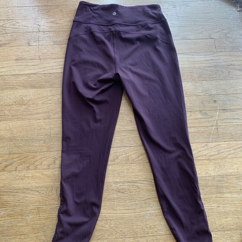 Lululemon Yoga Pant, Maroon, Size: 8<br />
All sales are final.<br />
Pick up in store within 7 days of purchase.<br />
or<br />
Have it shipped.<br />
Thank you for shopping with us:)