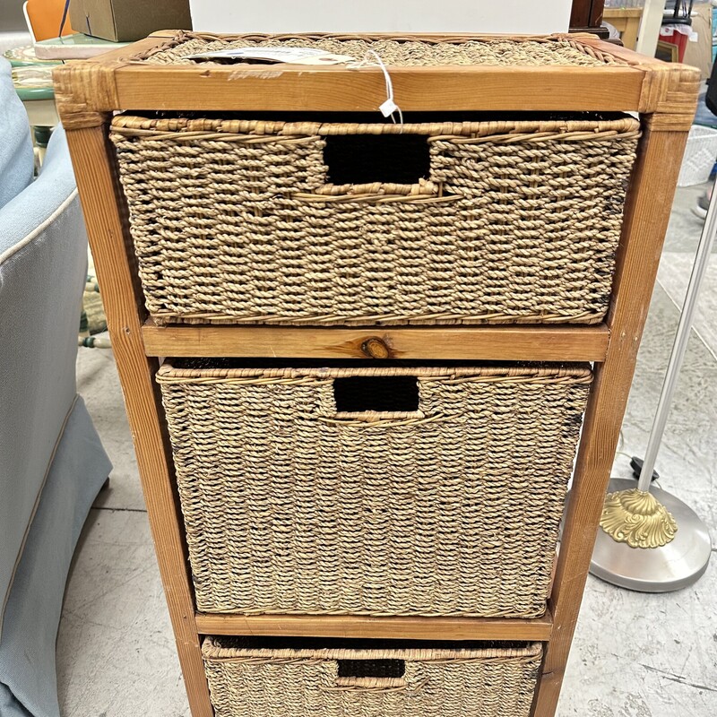 Woven Basket Set Of Drawers, Wood Frame<br />
Size: 16W x 10D x 36H