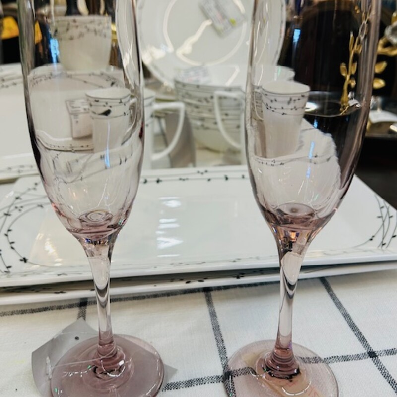 2 Libbey Champagne Flutes