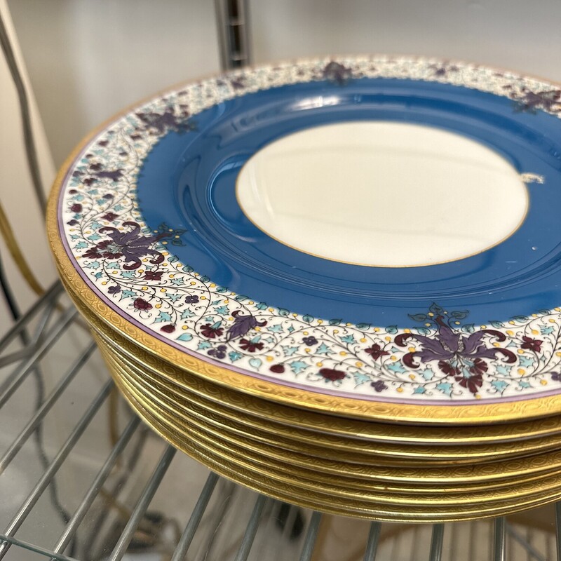 Set of 11 Royal Worcester Plates, Teal and White. There is a total of 12 plates, but one is included for free as-is (cracked)
Size: 10.5in D