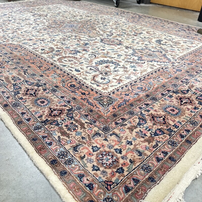 Wool Oriental Rug, Rosey Pinks & Beige<br />
Size: 6x9 feet
