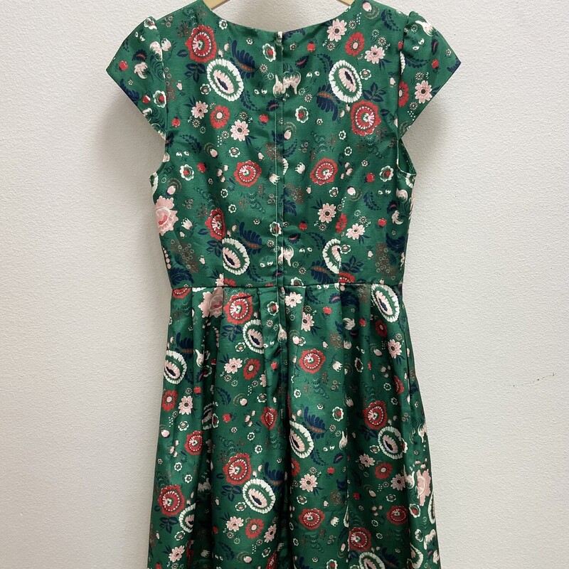 Grn/pk/red Floral Dress<br />
Grn/pk/R<br />
Size: M R $106