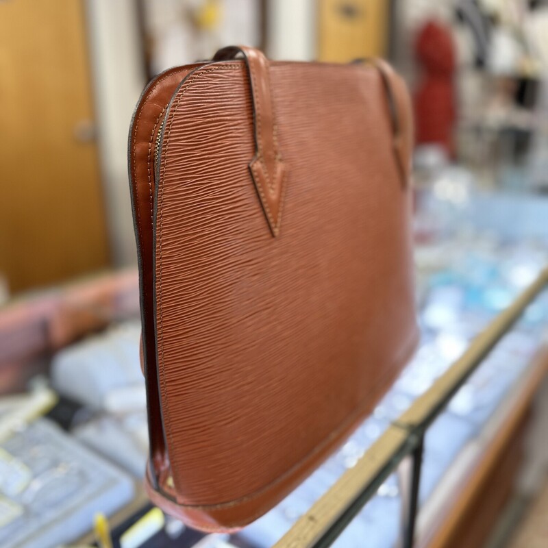 Louis Vuitton Lussac Shopper Epi Tote, Brown Checked<br />
Size: 15x12
