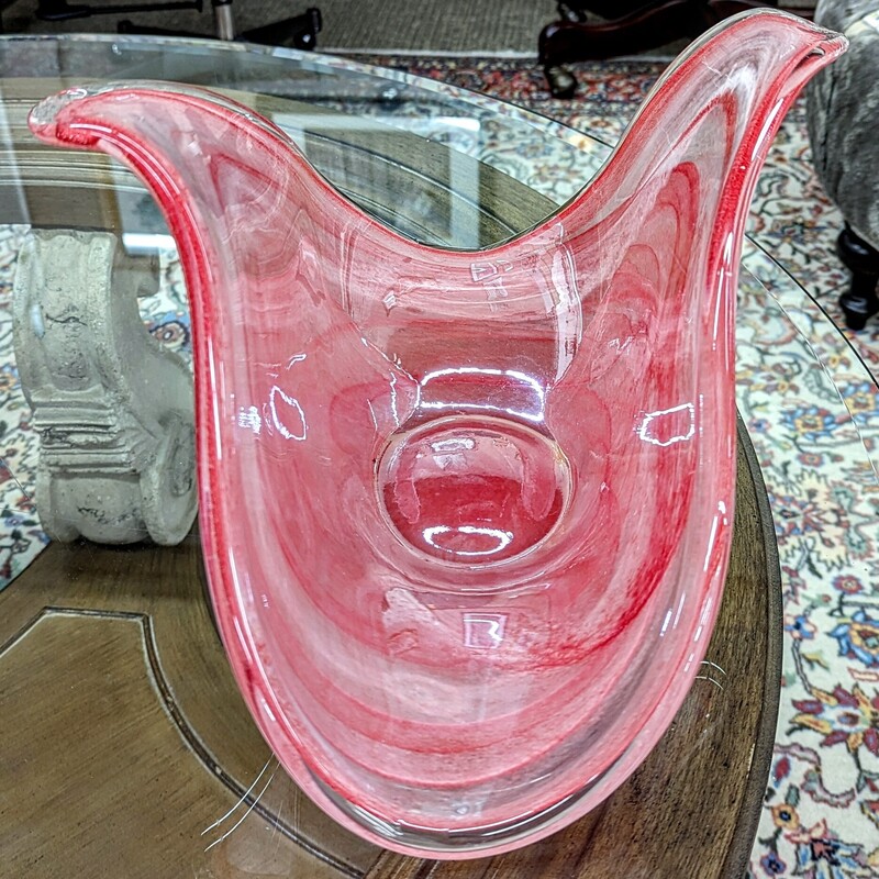 Glass Swirl Flared Oblong
Red Clear
Size: 15x8.5H