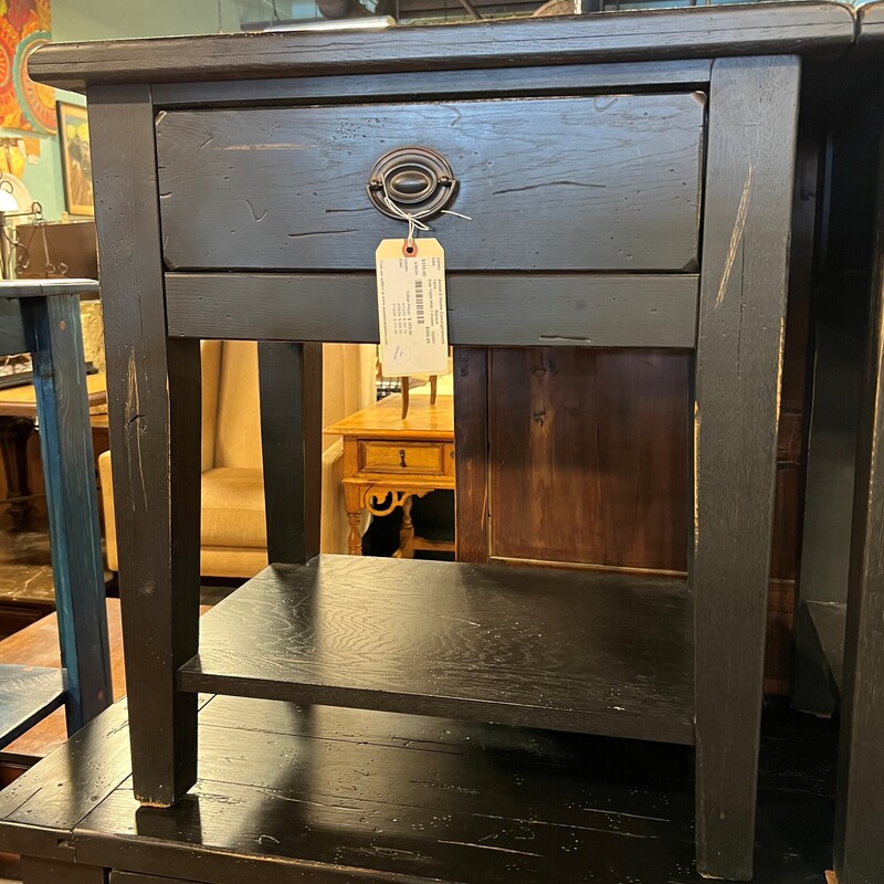 Side Table With 1 Drawer
Black
28in(W) 18in(D) 30in(H)