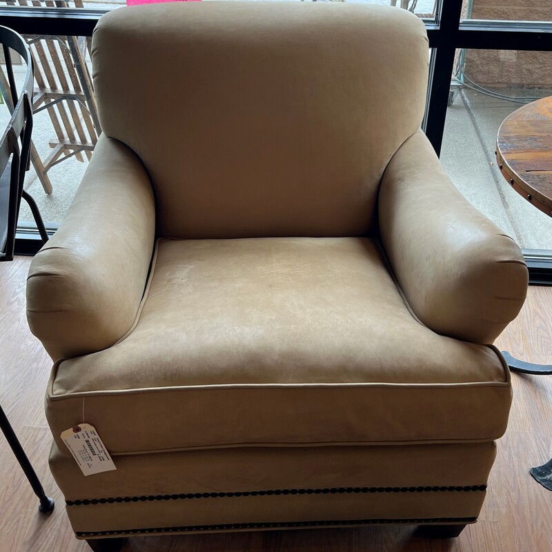 CBS Leather Arm Chair
Tan
36in(W) 40in(D) 36in(H)