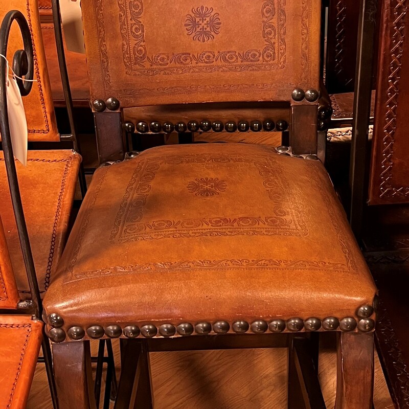 Spanish Heritage Style
Wood, Leather
44in(H) 30in(Seat)