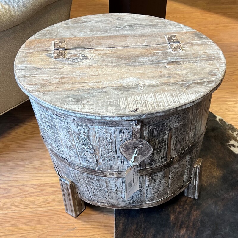 Barrell Side Table W/lid