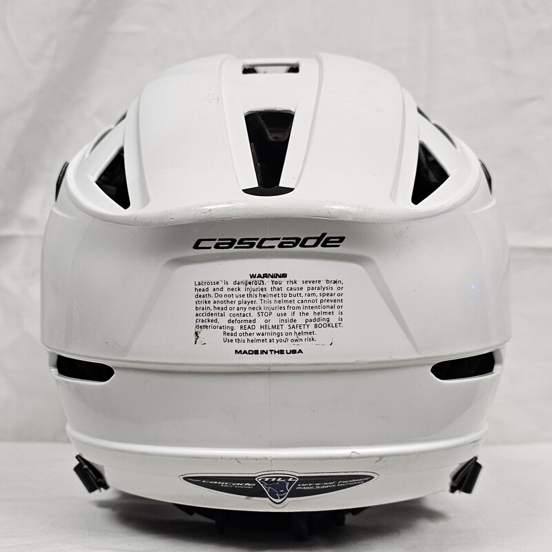 Pre-owned Cascade CPX-R White Lacrosse Helmet Size:  Adjustable, MSRP $199.99