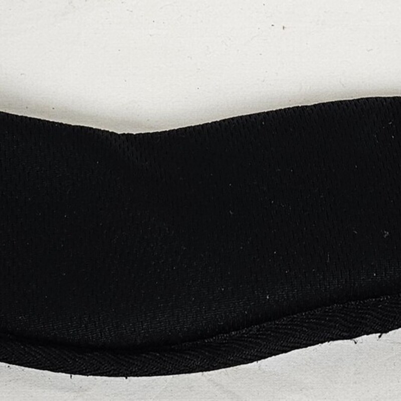 Pre-owned CCM NGR100 Youth Hockey Neck Guard, 8.5in-12.5in, Size: XS/S