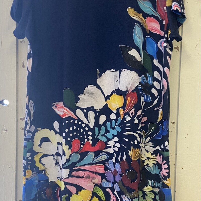Nvy/yl/r Floral Tee Dress<br />
Nvy/R/Y<br />
Size: Large