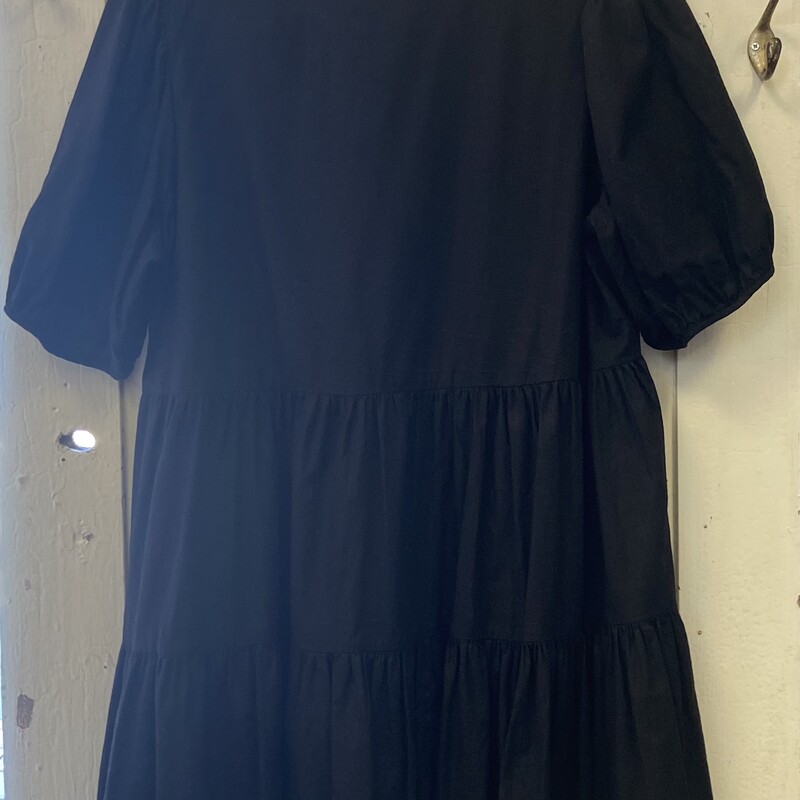 Blk Rffle Gther Slv Dress<br />
Black<br />
Size: XL