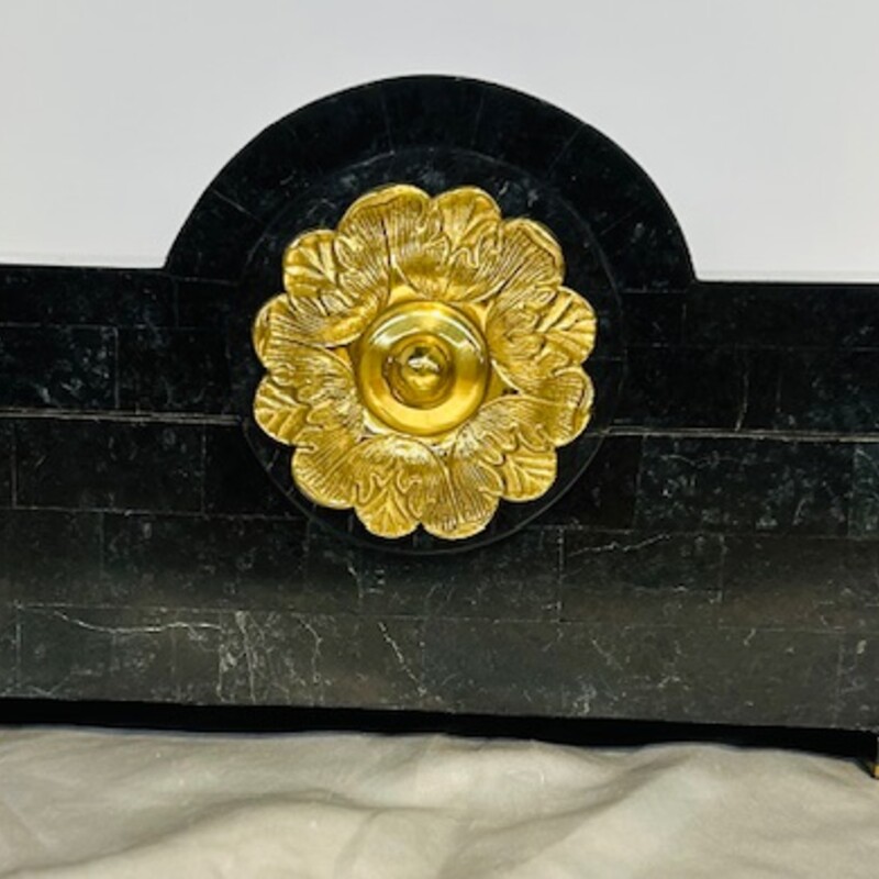 Maitland Smith Box Marble with Brass Floral Accent
Black Gold
Size: 13.5W x 7.5D x 7H