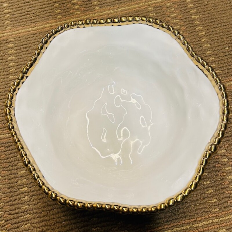 Gold Bead Trim Bowl
White Gold Size: 8.5 x 3H