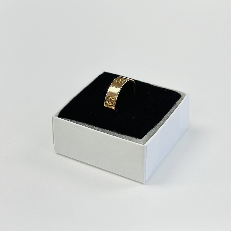 CARTIER 18K Gold Love Ring, size 8 (EUR size 57) Beautifully polished with little scratches. No Cartier box is included.