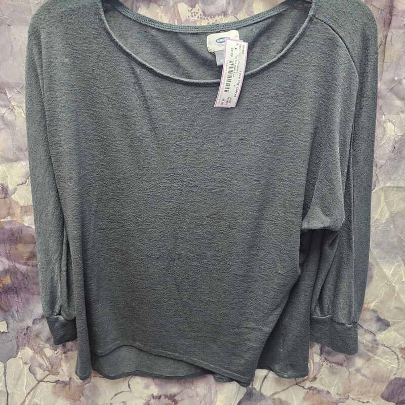 Super light weight charcoal grey knit top with half sleeve