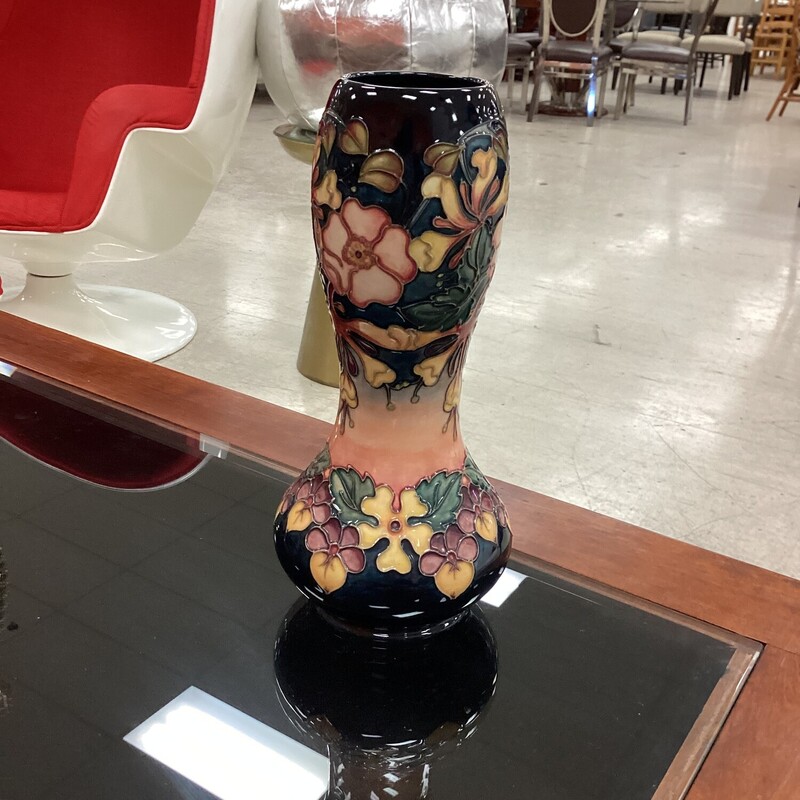 Moorcroft Oberon Vase