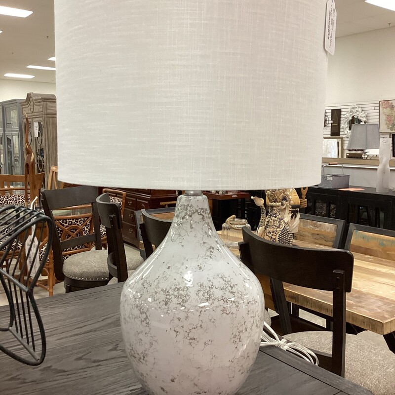 Kushner Table Lamp, White, Gray
23 in t