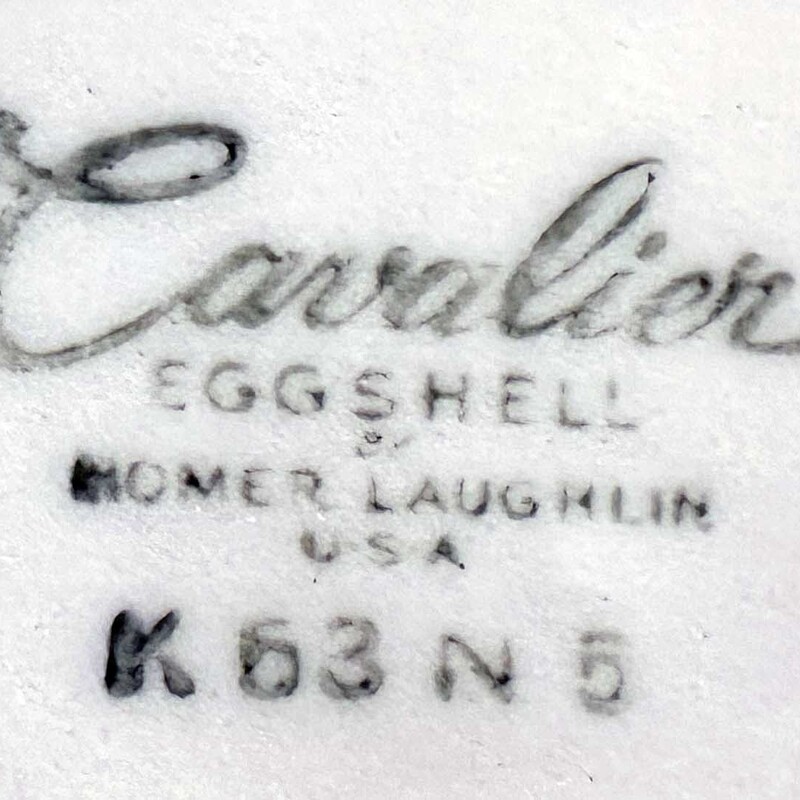 Vintage Homer Laughlin Cavalier Dish Set<br />
<br />
8 Place Settings<br />
Serving Platter, Serving Bowl<br />
Teapot &Creamer/Sugar