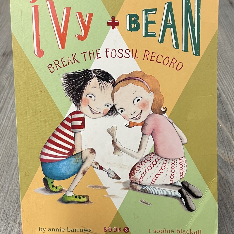 Ivy & Bean #3, Yellow, Size: Paperback