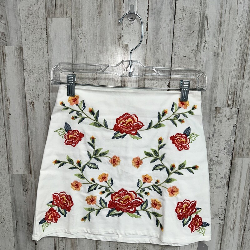 S White Floral Embroider, White, Size: Ladies S