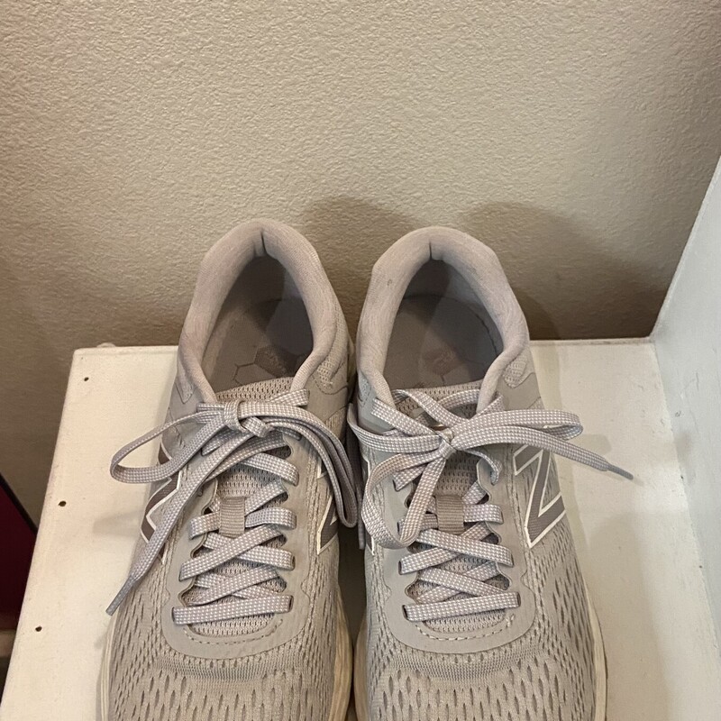 Grey Frsh Foam Sneaker<br />
Grey<br />
Size: 8 1/2